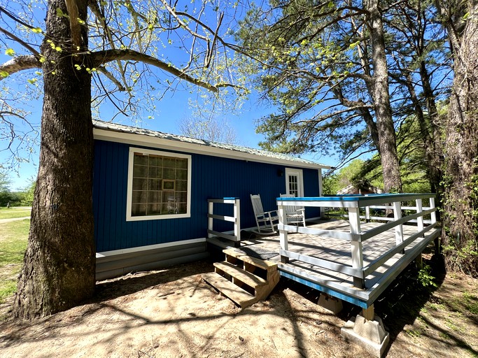 Cabins (United States of America, Murfreesboro, Arkansas)