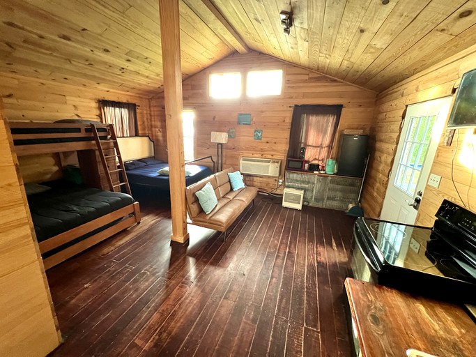Cabins (United States of America, Murfreesboro, Arkansas)