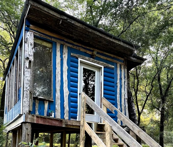 Spectacular Tree House with Barbecue in Murfreesboro, Arkansas