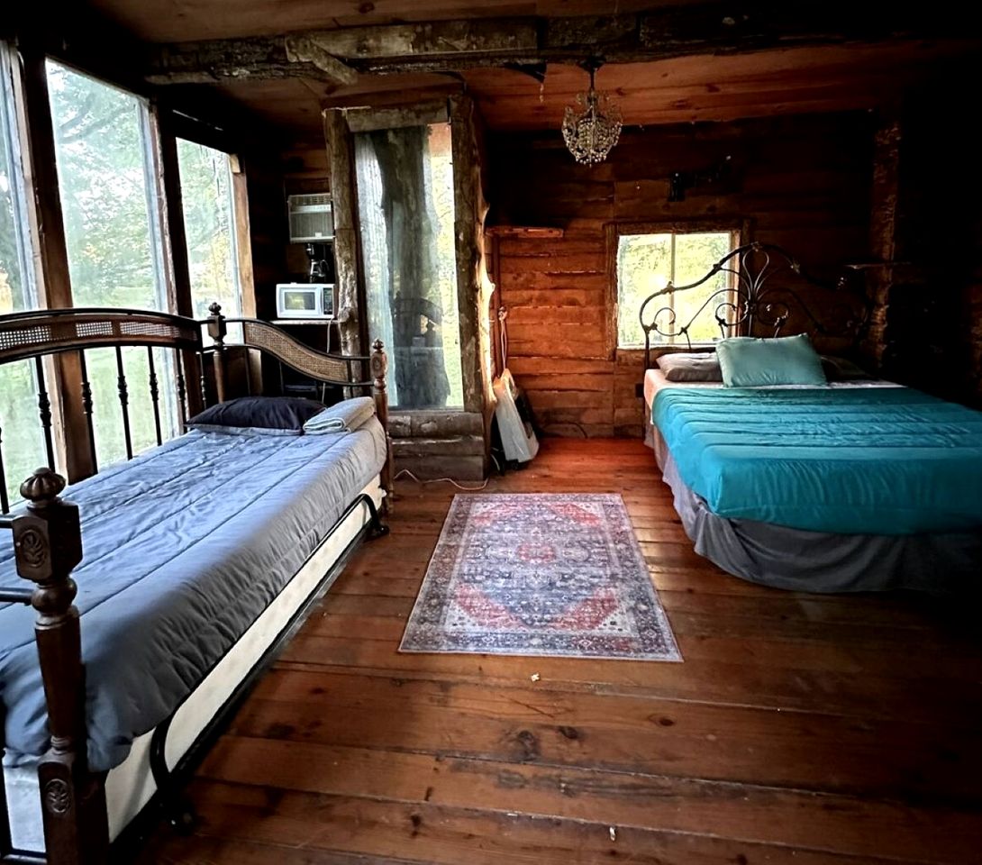 Spectacular Tree House with Barbecue in Murfreesboro, Arkansas