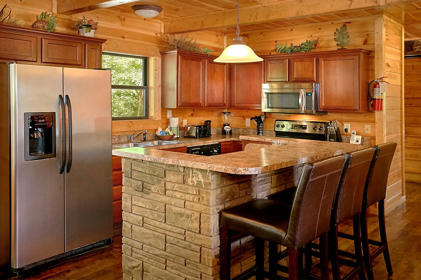 Luxury Gatlinburg Cabin Retreat for a Family Getaway in Tennessee