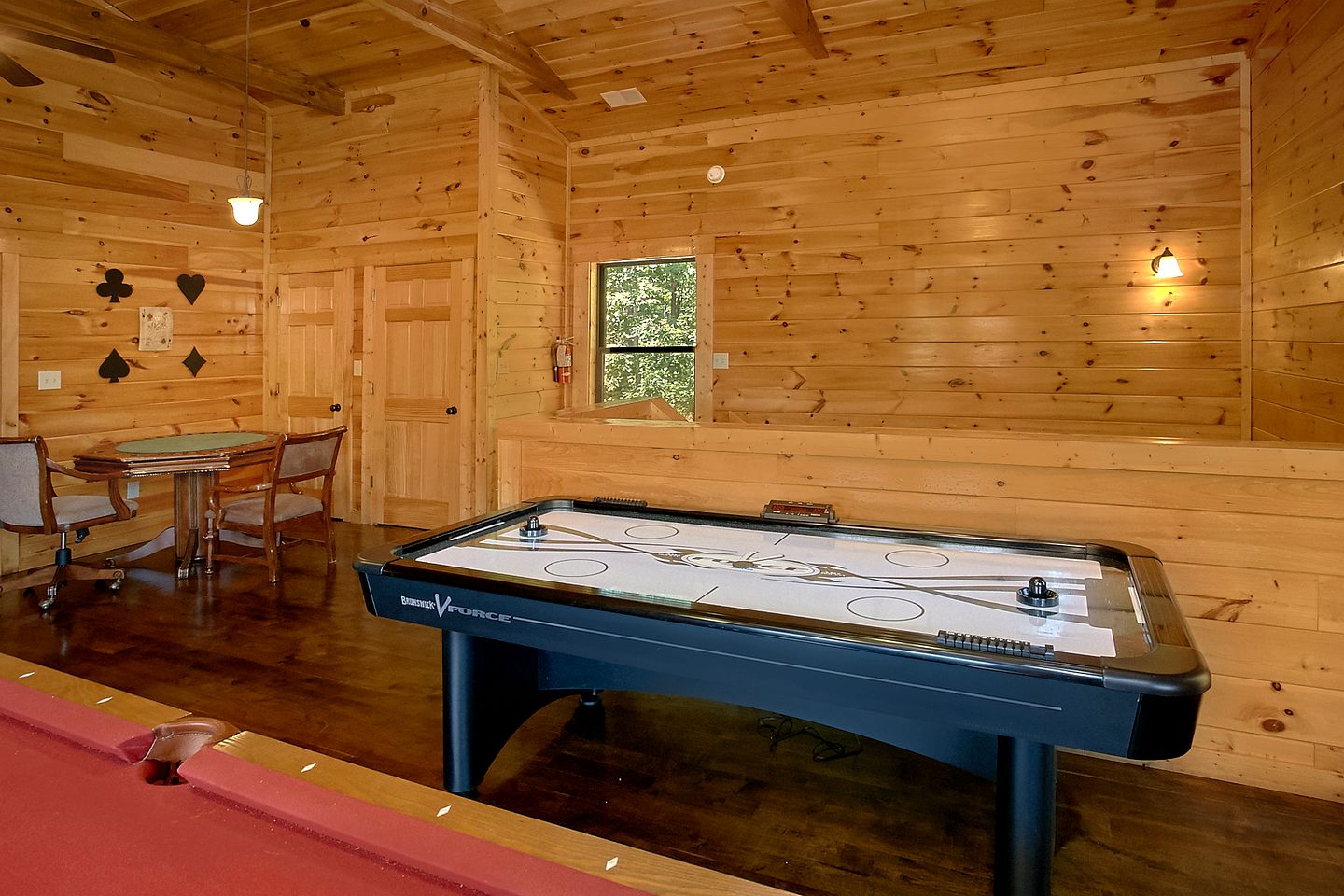 Luxury Gatlinburg Cabin Retreat for a Family Getaway in Tennessee