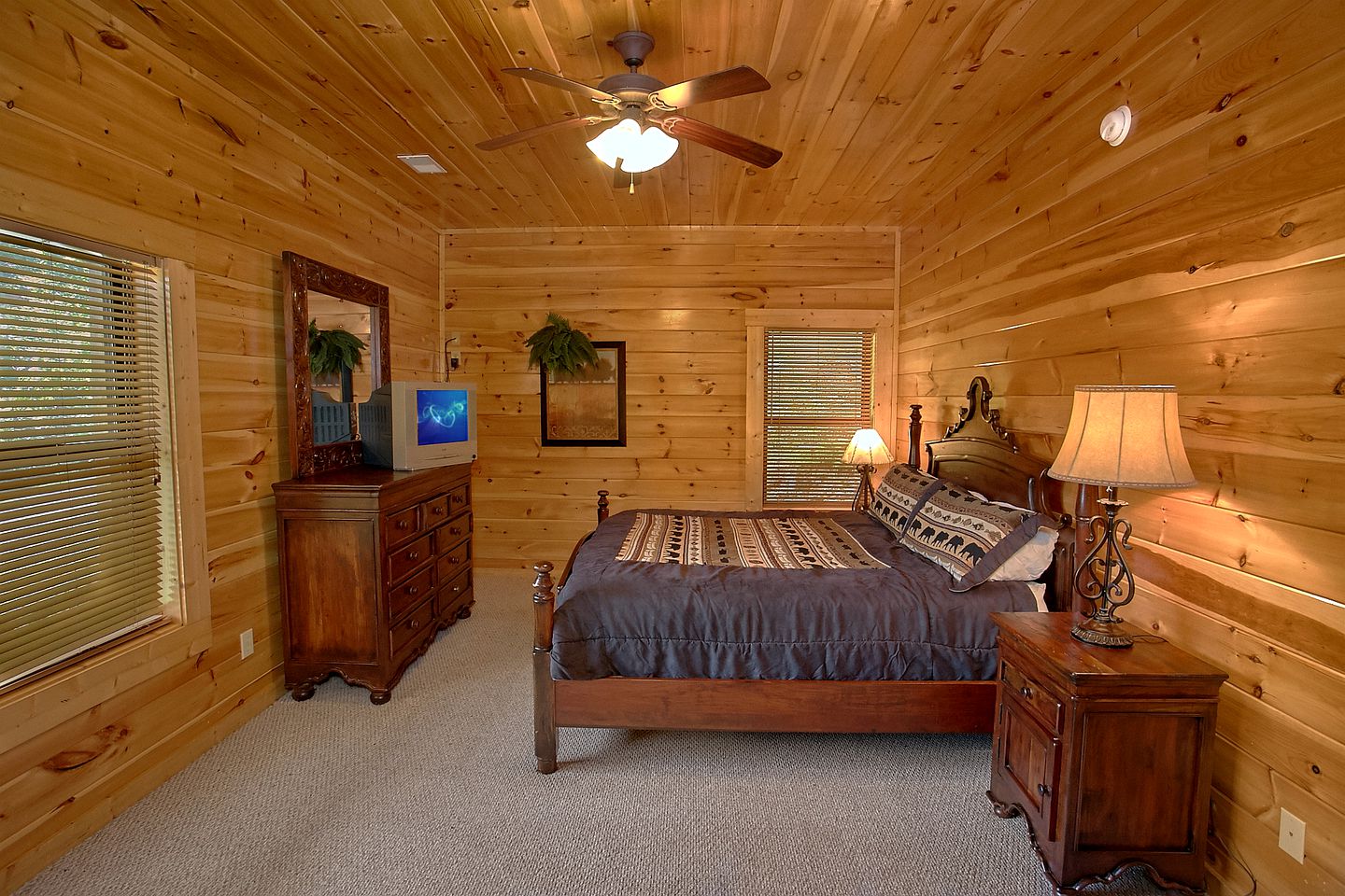 Luxury Gatlinburg Cabin Retreat for a Family Getaway in Tennessee