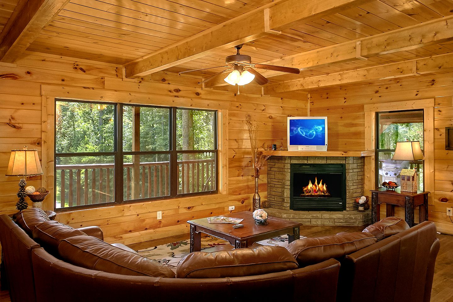 Luxury Gatlinburg Cabin Retreat for a Family Getaway in Tennessee