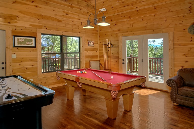 -- (United States, Gatlinburg, Tennessee)