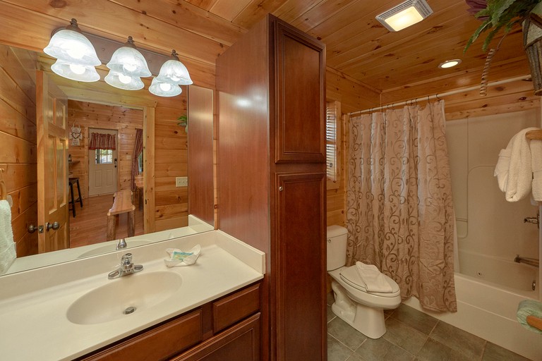 -- (United States, Gatlinburg, Tennessee)