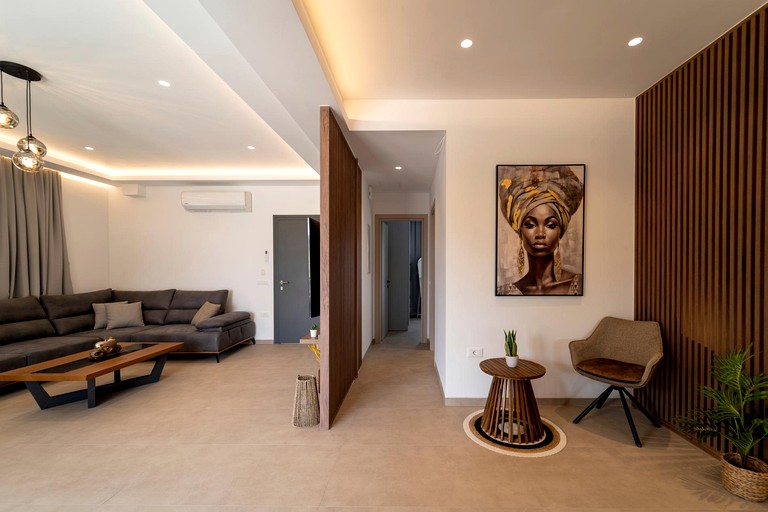 Vacation Rentals (Greece, --, --)