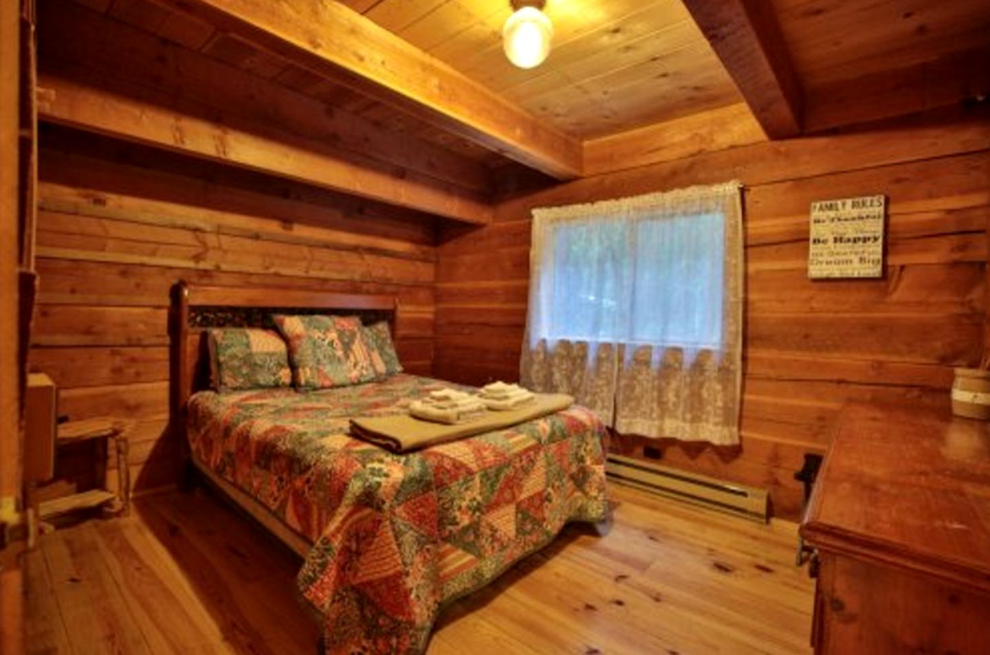 Spacious Luxury Cabin Rental for Group Mountain Retreat near Leavenworth