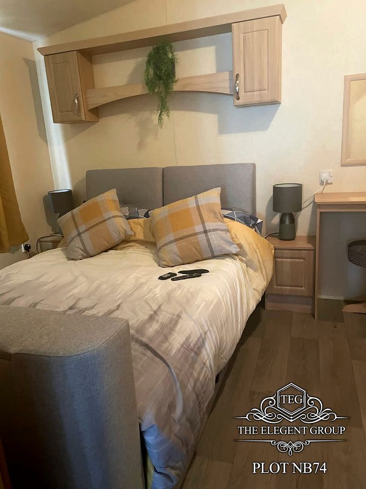 Comfortable Accessible Caravan Escape with Smart TVs & Modern Amenities in Lincolnshire, United Kingdom