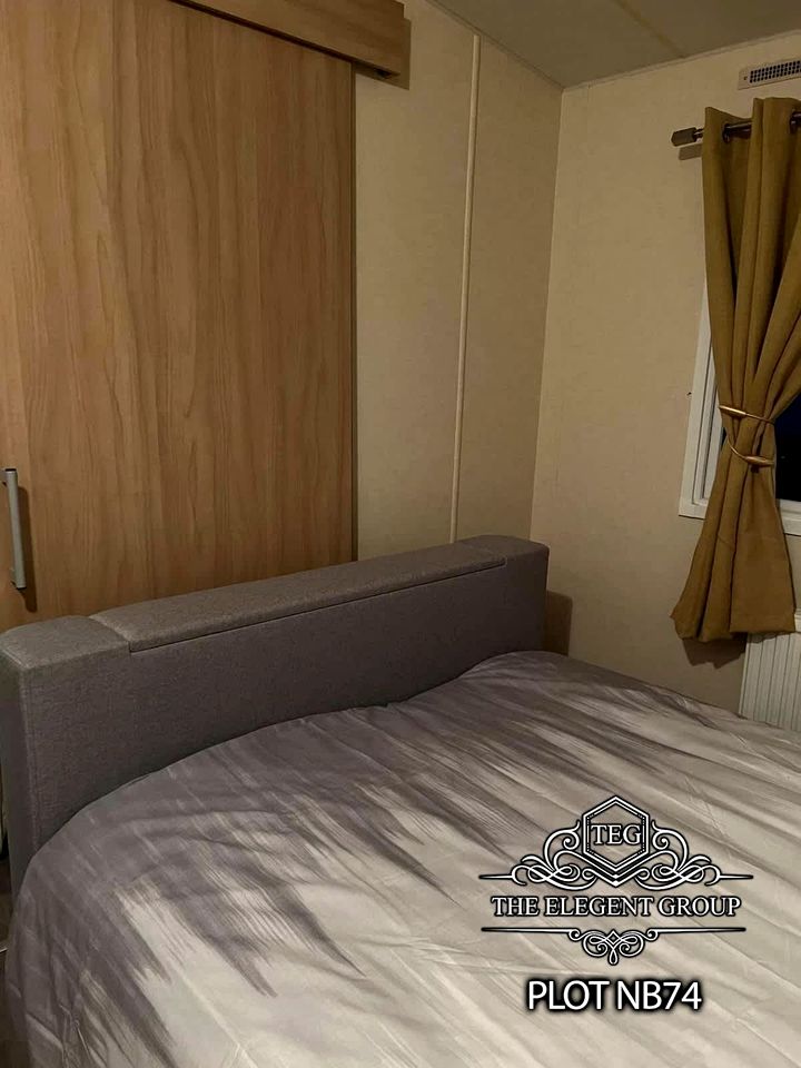 Comfortable Accessible Caravan Escape with Smart TVs & Modern Amenities in Lincolnshire, United Kingdom