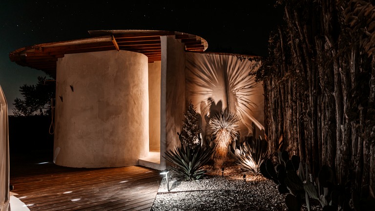 Domes (United States of America, Fischer, Texas)