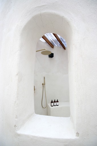 Domes (United States of America, Fischer, Texas)