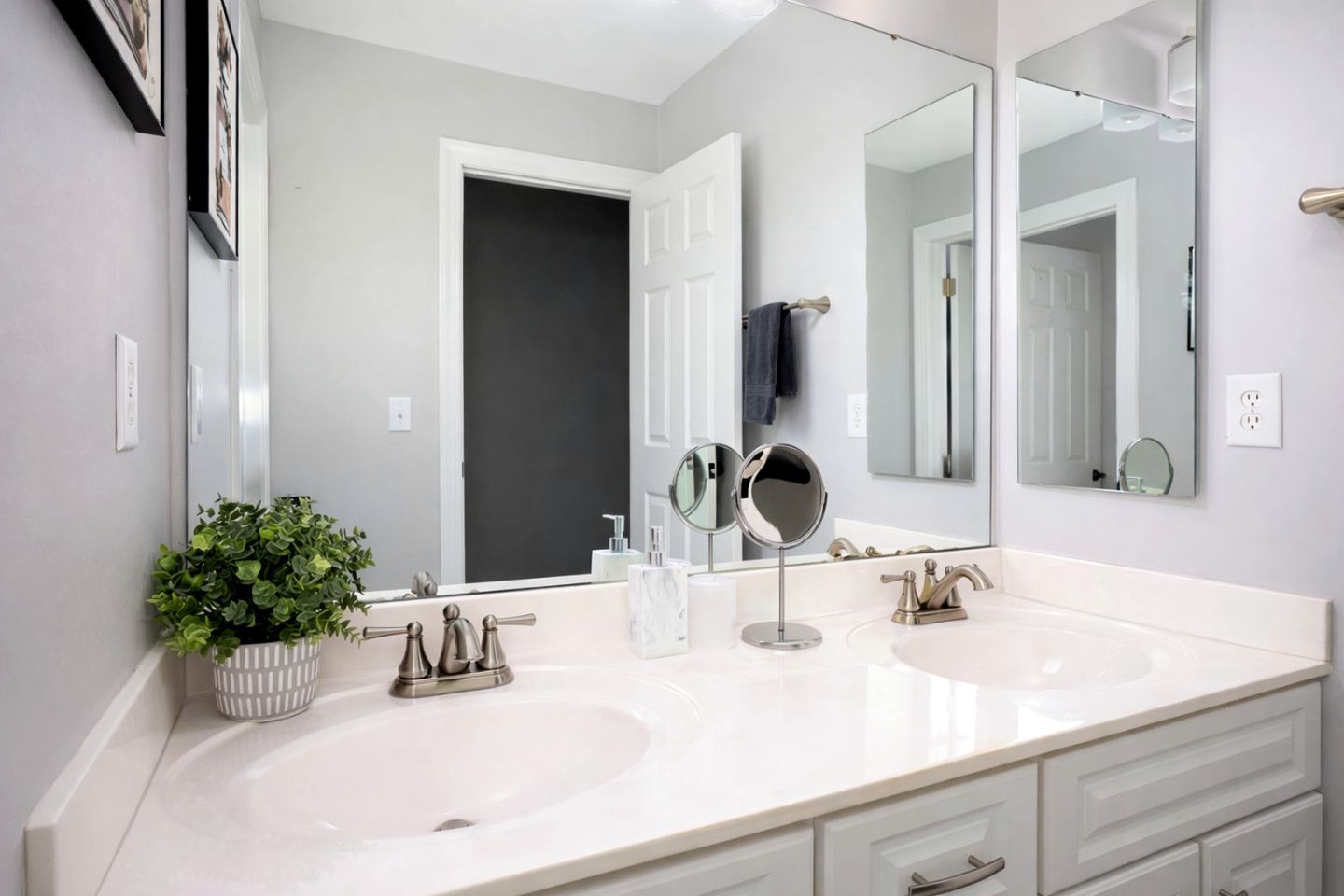 Disconnect at this Cottage with Great Surroundings in Charlotte, North Carolina