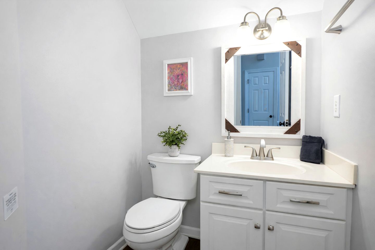 Disconnect at this Cottage with Great Surroundings in Charlotte, North Carolina