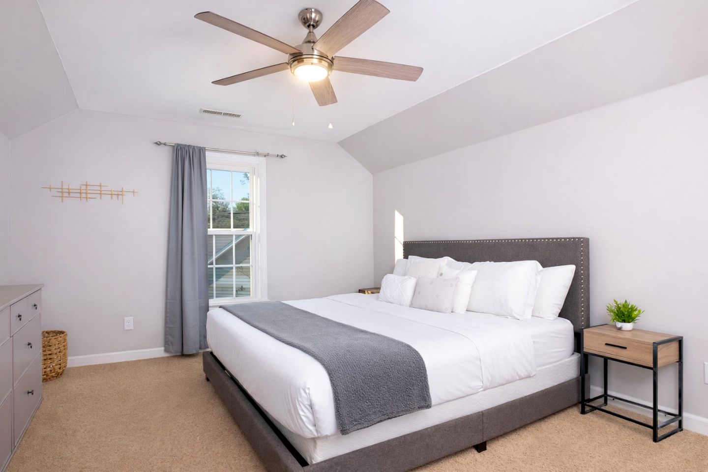 Disconnect at this Cottage with Great Surroundings in Charlotte, North Carolina