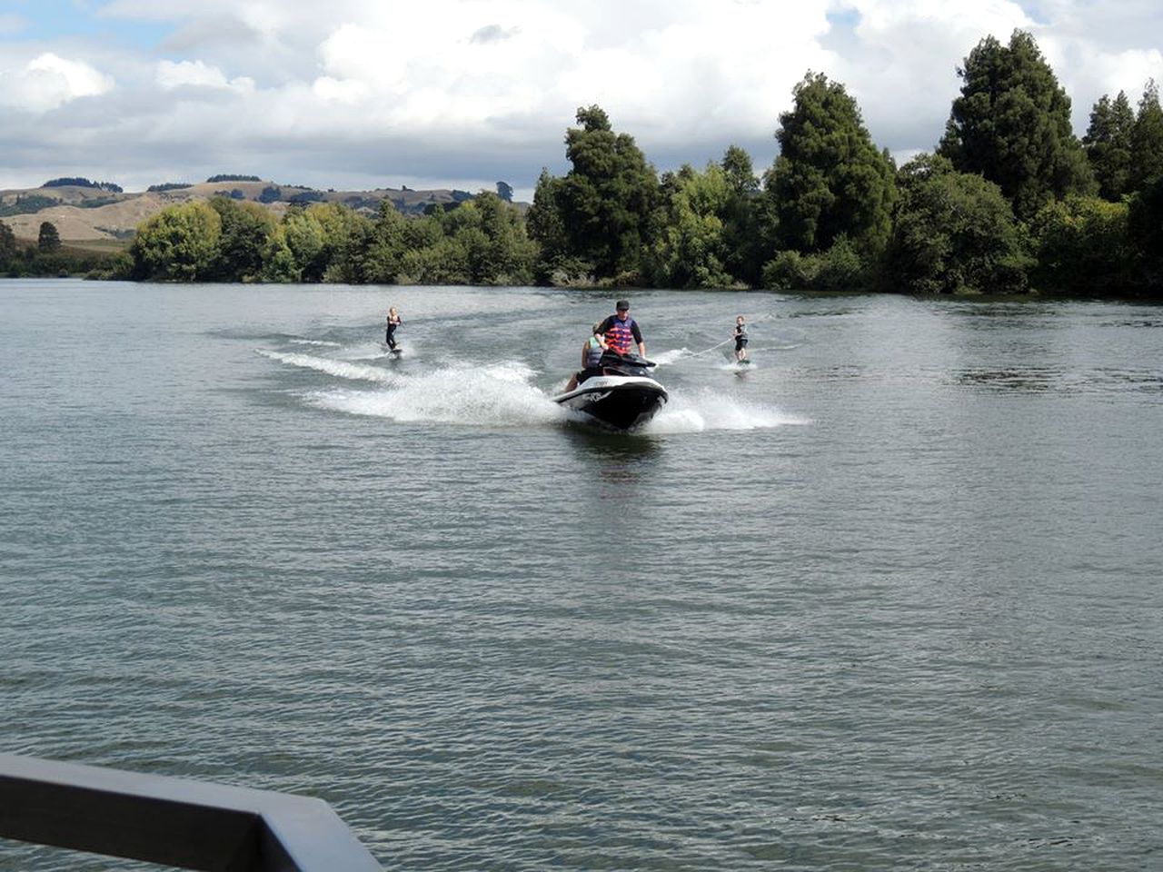 Floating Luxury Getaway on the Peaceful Waikato River of New Zealand