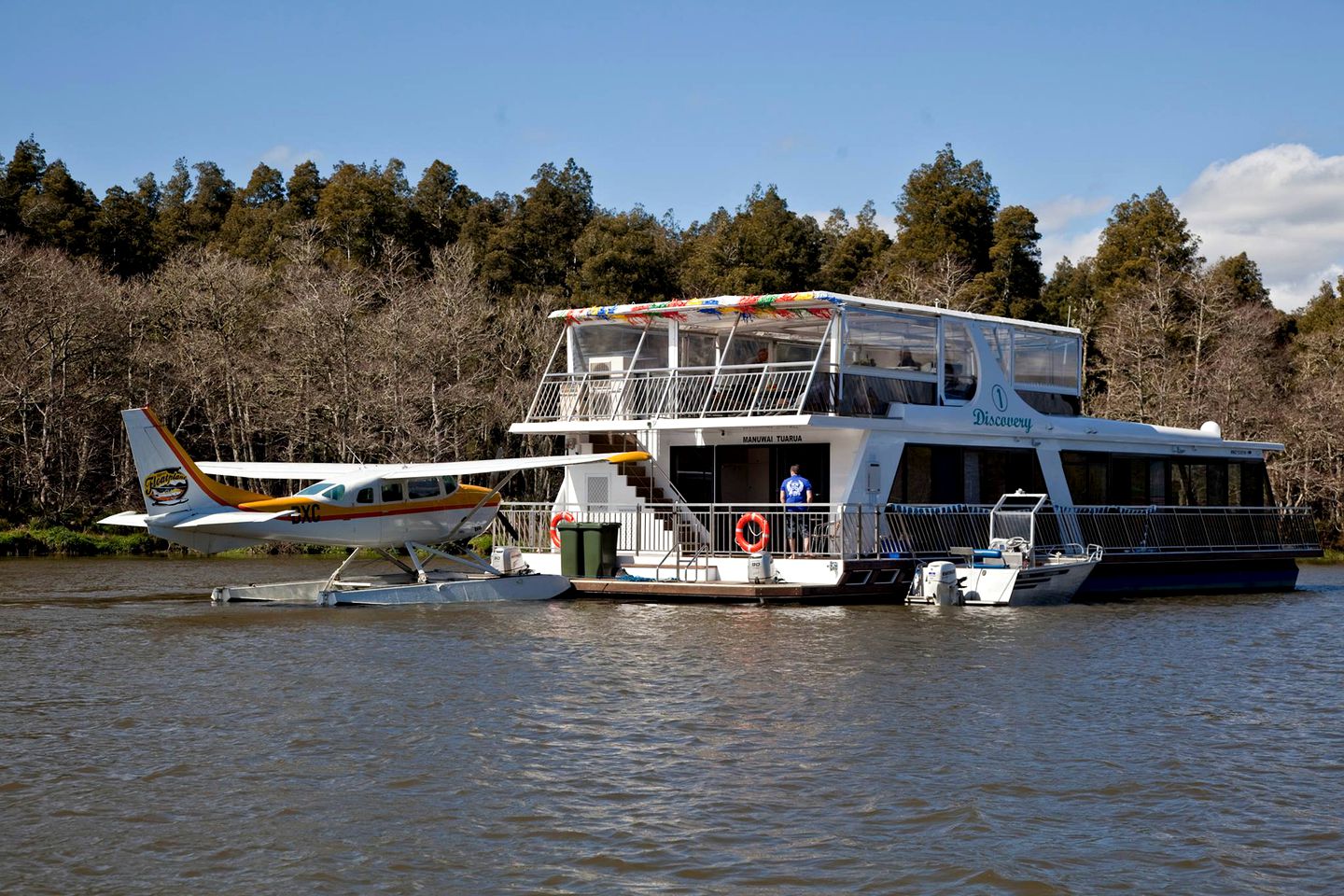 Floating Luxury Getaway on the Peaceful Waikato River of New Zealand