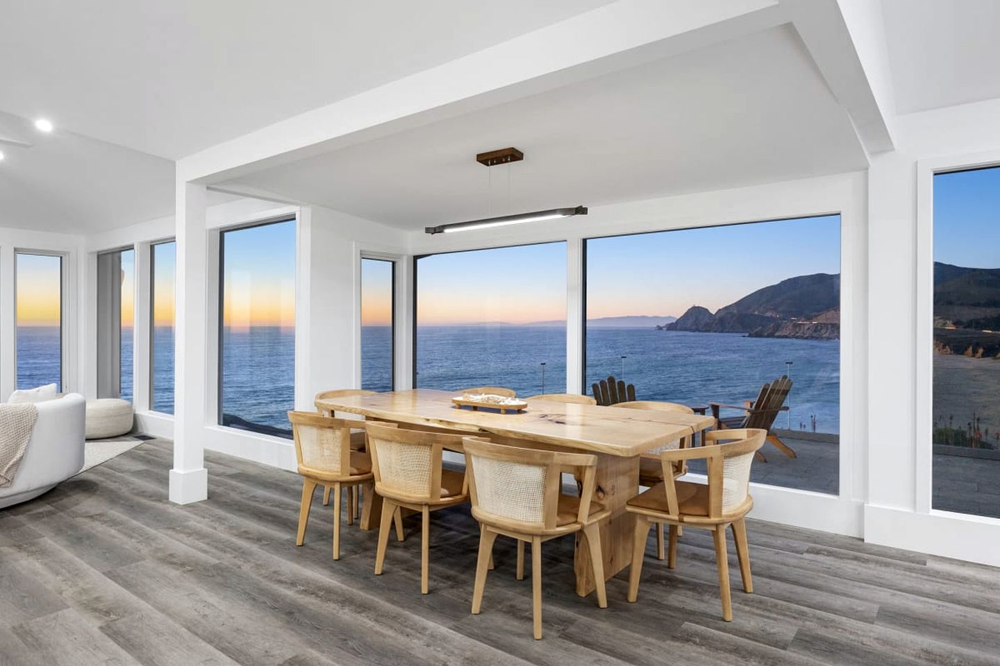 Luxury Oceanfront Estate with Hot Tub & Gardens near San Francisco in Montara, California