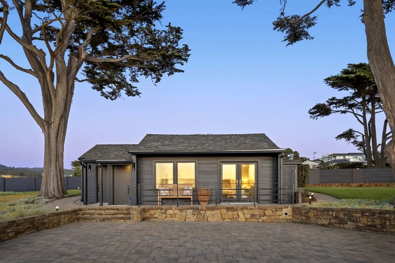 Luxury Oceanfront Estate with Hot Tub & Gardens near San Francisco in Montara, California