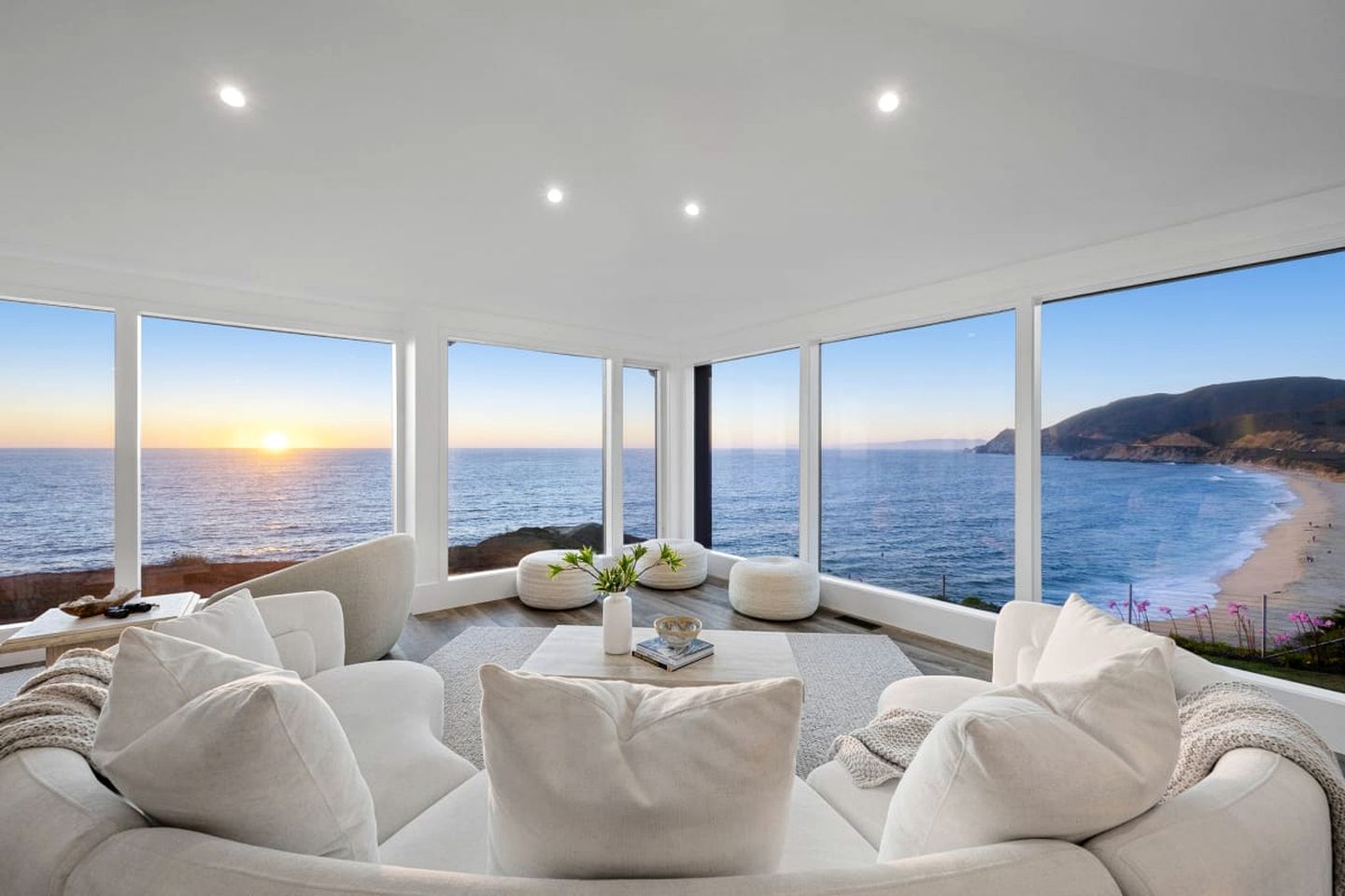 Luxury Oceanfront Estate with Hot Tub & Gardens near San Francisco in Montara, California