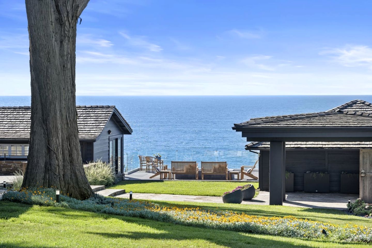 Luxury Oceanfront Estate with Hot Tub & Gardens near San Francisco in Montara, California
