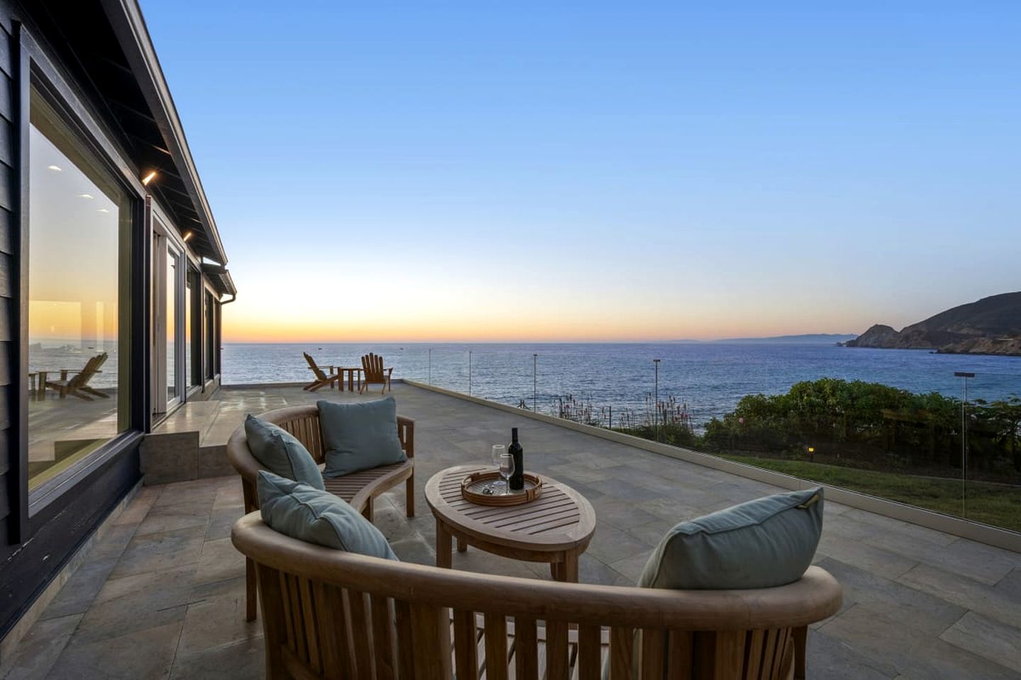 Luxury Oceanfront Estate with Hot Tub & Gardens near San Francisco in Montara, California