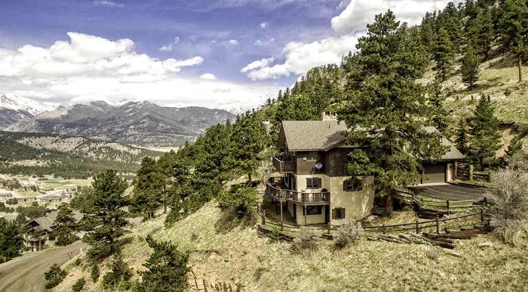 Floating Homes (United States of America, Estes Park, Colorado)