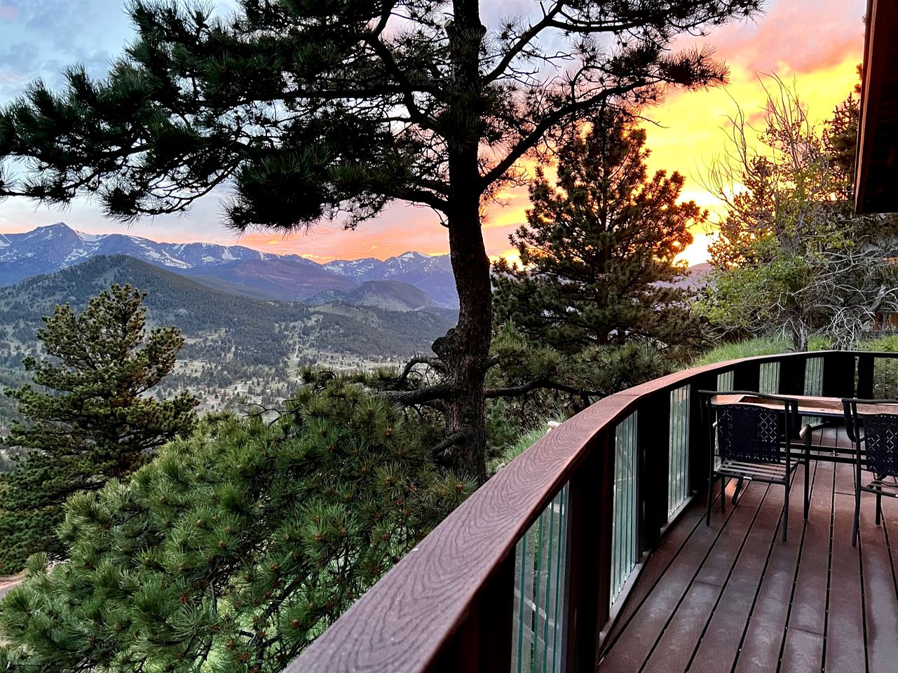 Secluded and Dog-Friendly Vacation Rental in the Mountains with Unique Views in Estes Park, CO