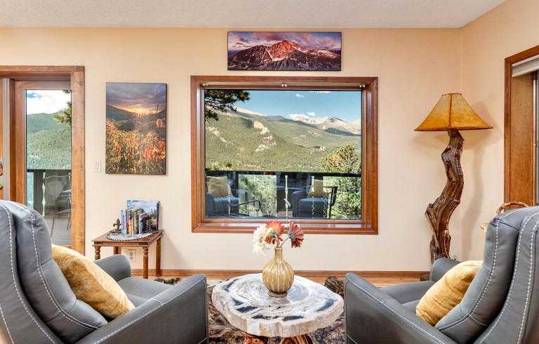 Floating Homes (United States of America, Estes Park, Colorado)