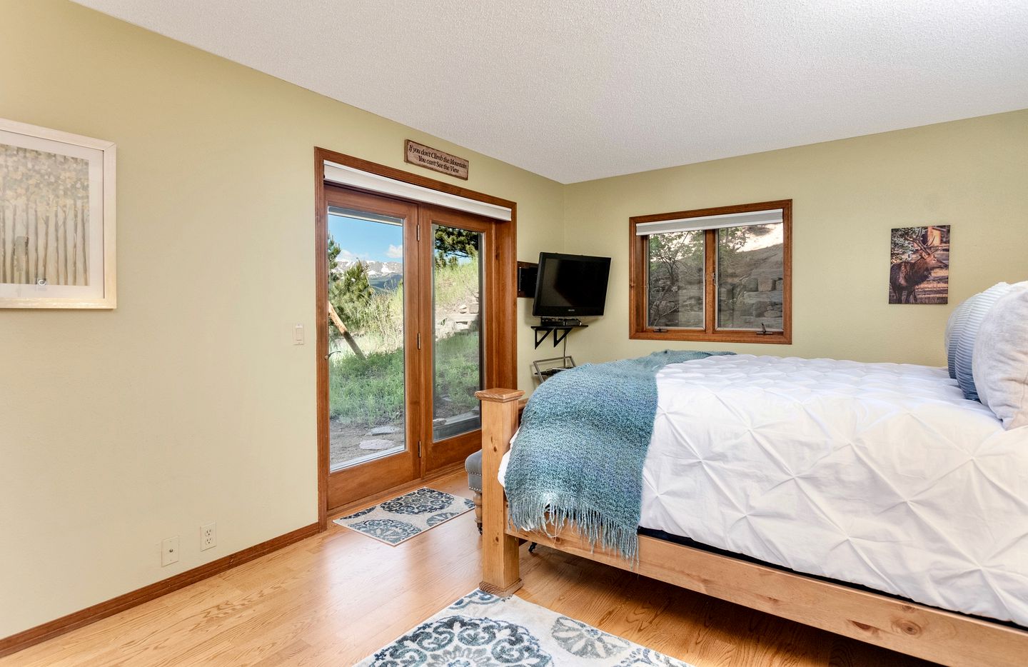 Secluded and Dog-Friendly Vacation Rental in the Mountains with Unique Views in Estes Park, CO