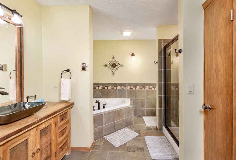 Floating Homes (United States of America, Estes Park, Colorado)