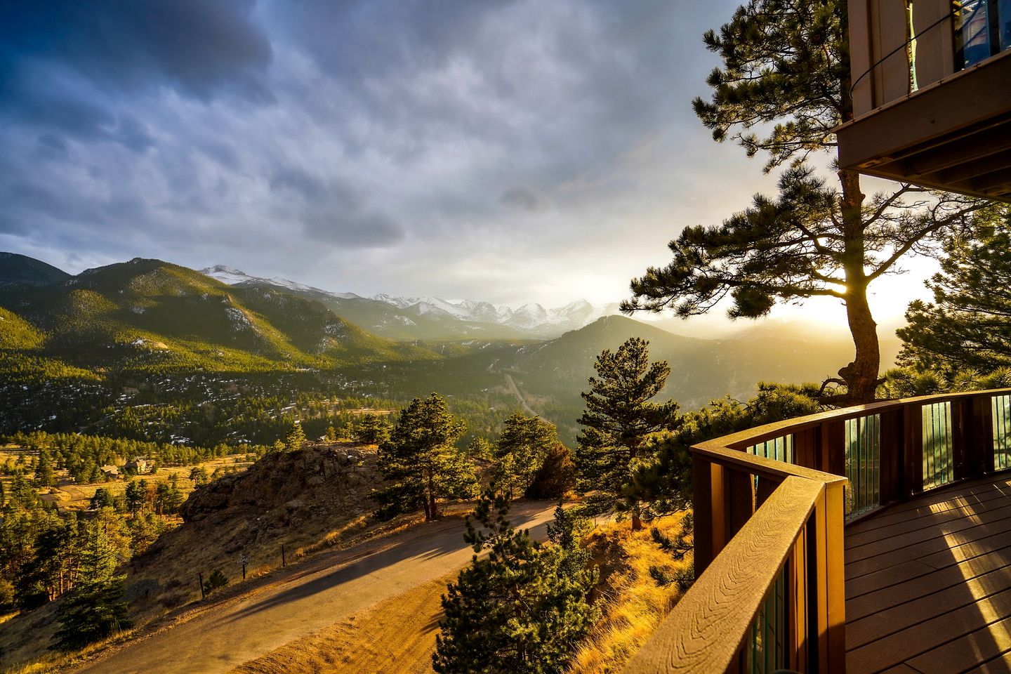 Secluded and Dog-Friendly Vacation Rental in the Mountains with Unique Views in Estes Park, CO