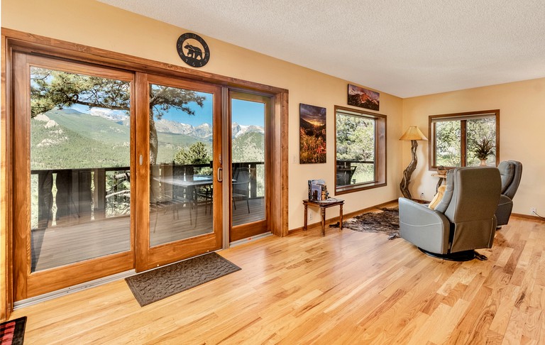 Floating Homes (United States of America, Estes Park, Colorado)
