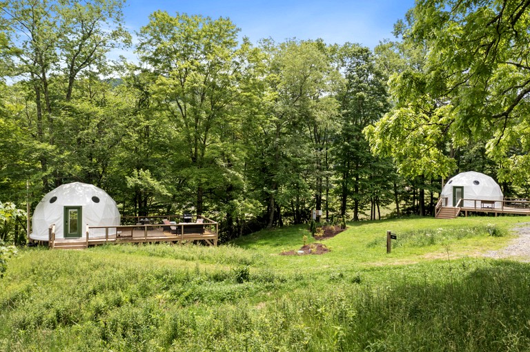 Domes (United States of America, Creston, North Carolina)