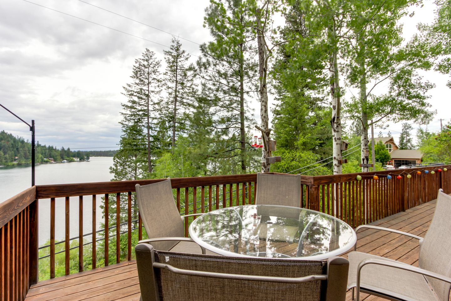 DogFriendly Cabin with a Private Dock on Hayden Lake, Idaho