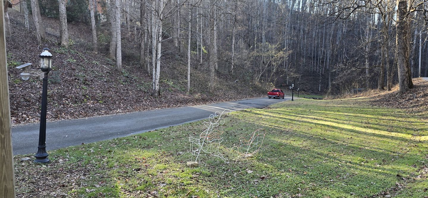 Dog-Friendly Cabin with Indoor Jacuzzi in Sevierville, Tennessee