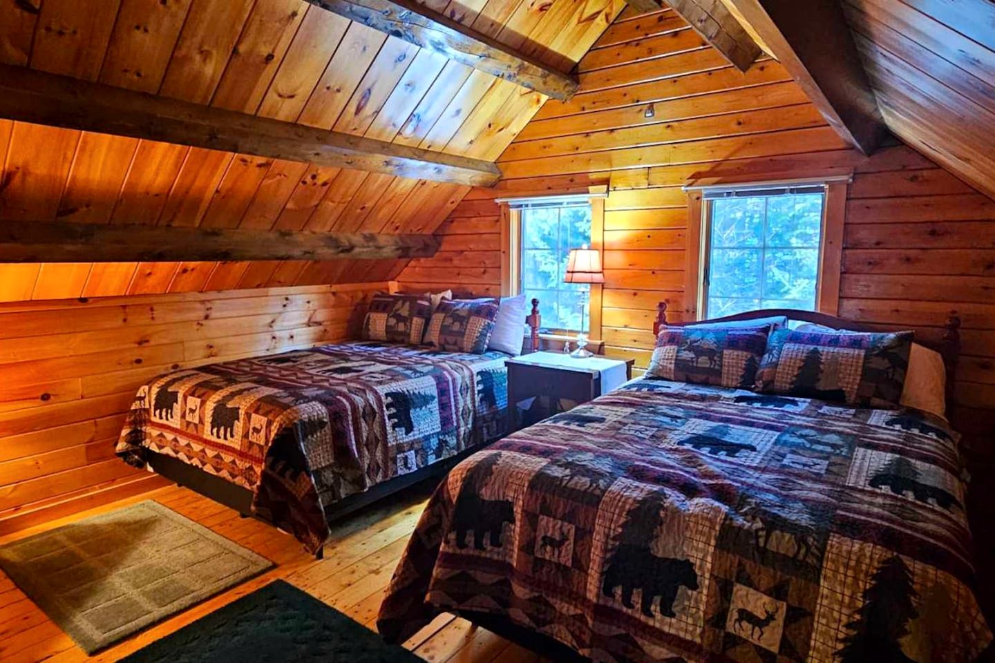 Dog-Friendly Cabin Near the Lake with Kayaks in Maine