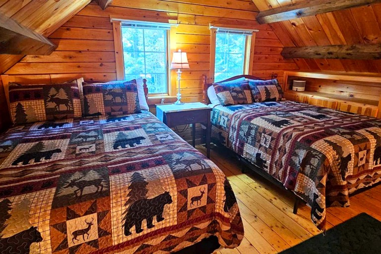 Cabins (United States of America, Beaver Cove, Maine)
