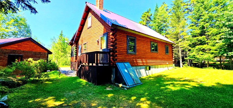 Cabins (United States of America, Beaver Cove, Maine)