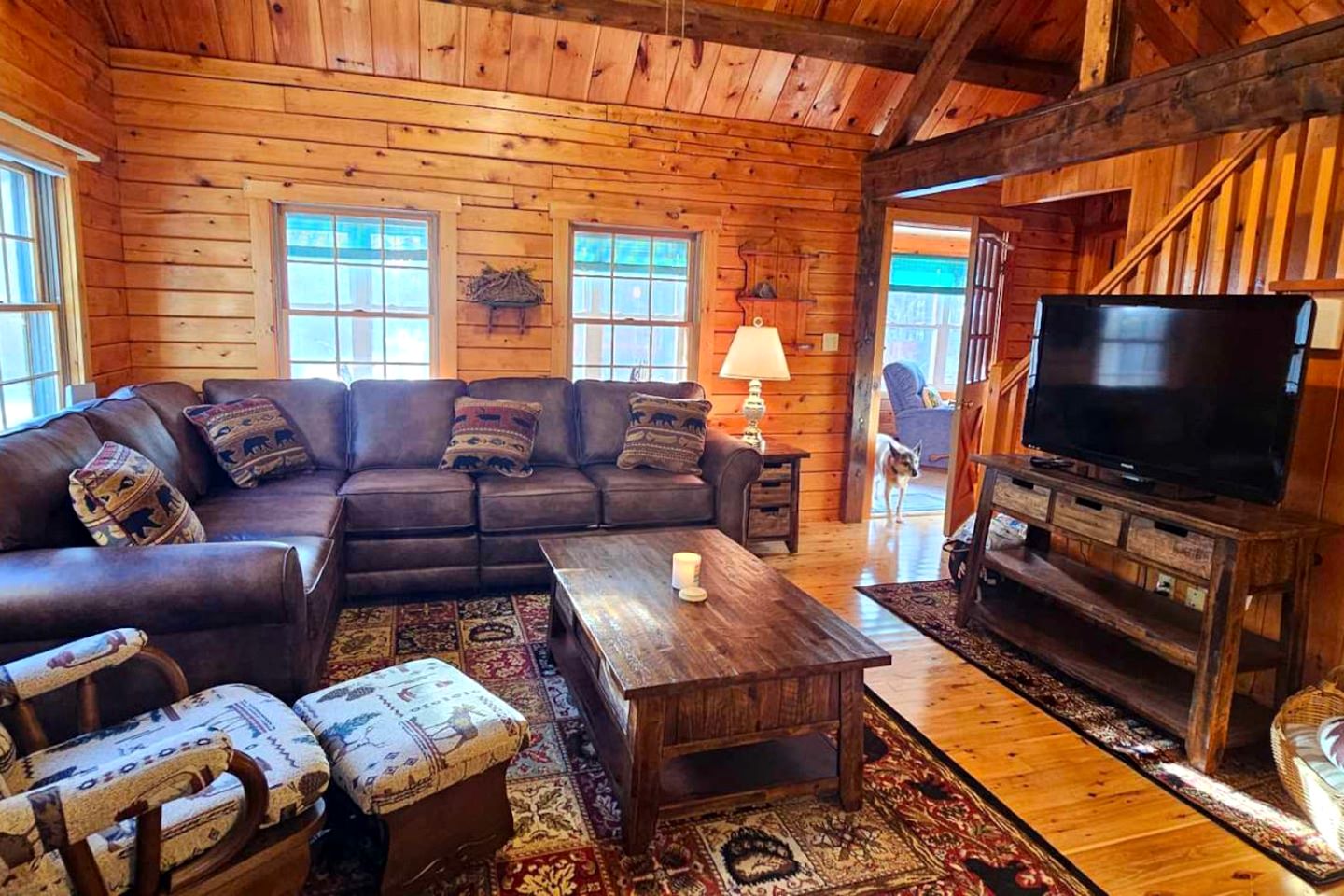 Dog-Friendly Cabin Near the Lake with Kayaks in Maine