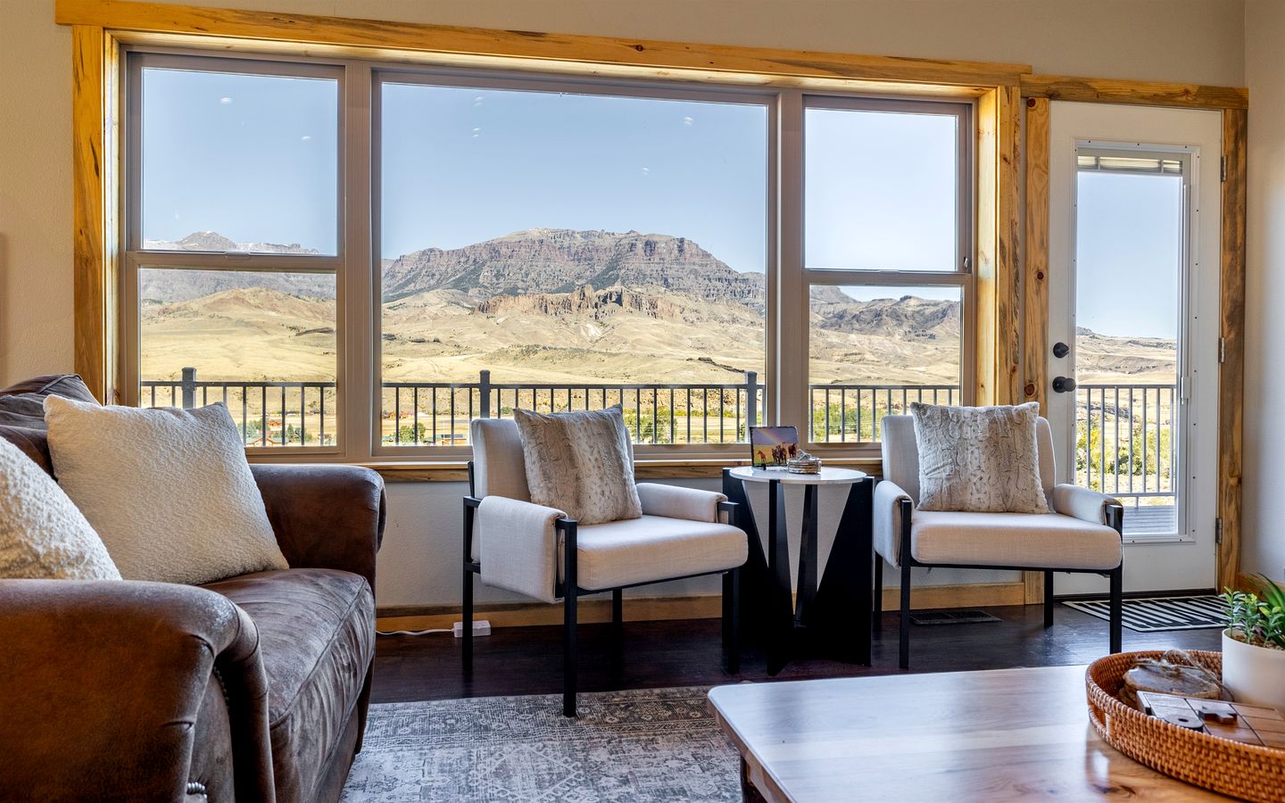 Dog-Friendly Cabin with Panoramic Mountain Views in Wyoming