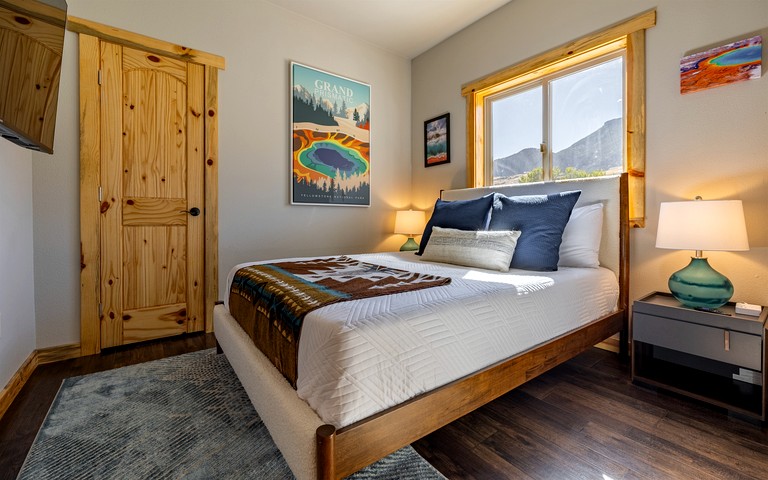 Cabins (United States of America, Cody, Wyoming)