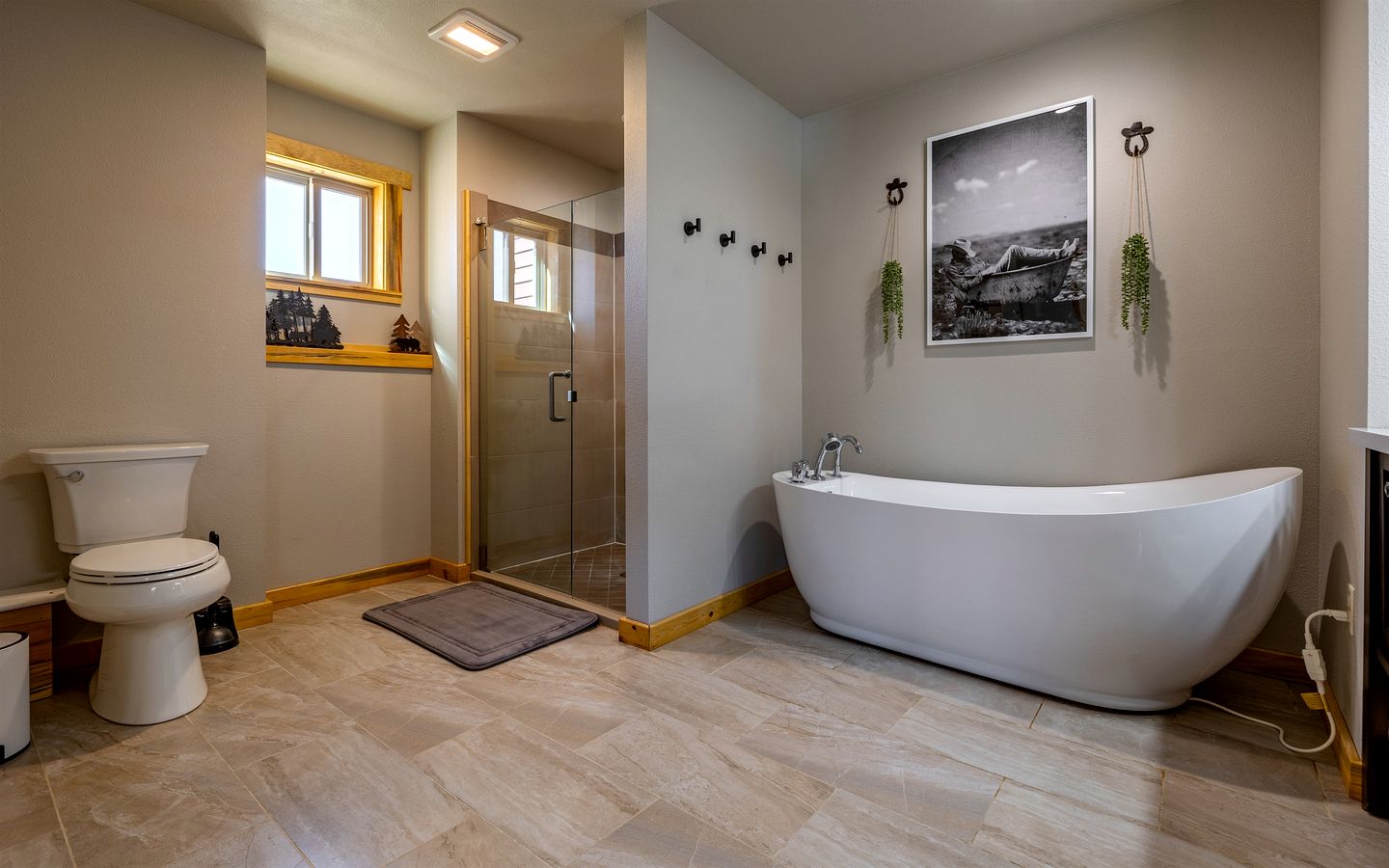 Dog-Friendly Cabin with Panoramic Mountain Views in Wyoming