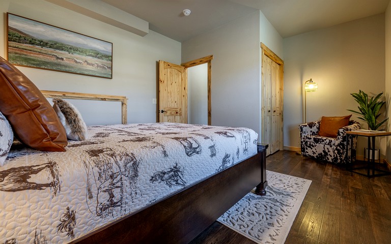 Cabins (United States of America, Cody, Wyoming)