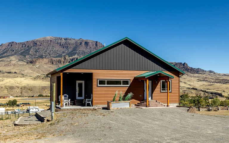 Cabins (United States of America, Cody, Wyoming)