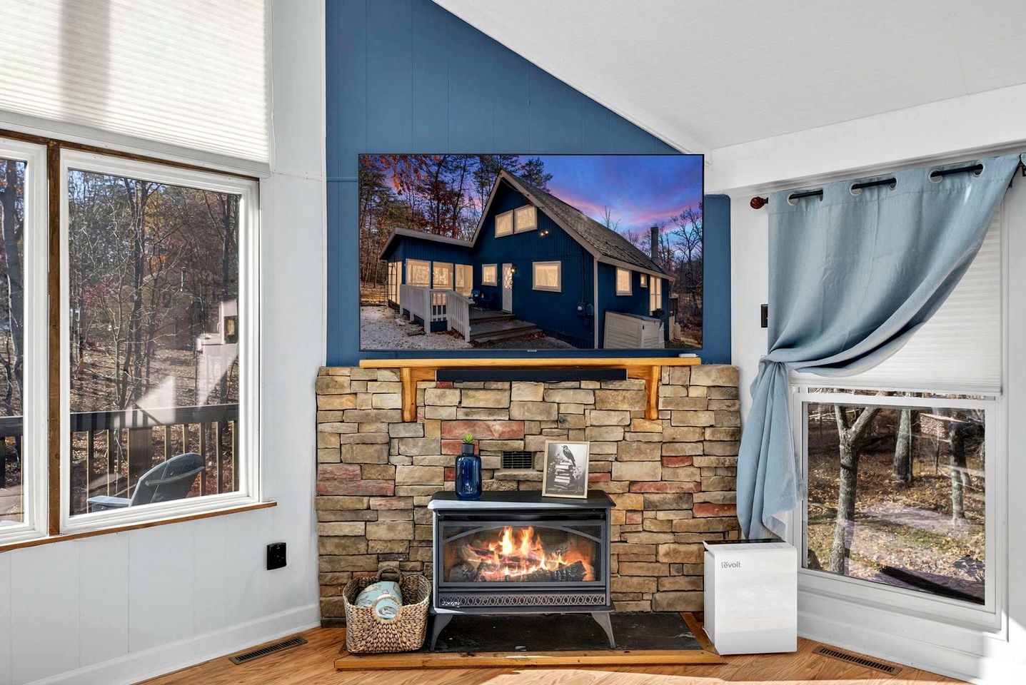 Modern Mountain Chalet with Stone Fireplace & Resort Amenities near Hedgesville, WV