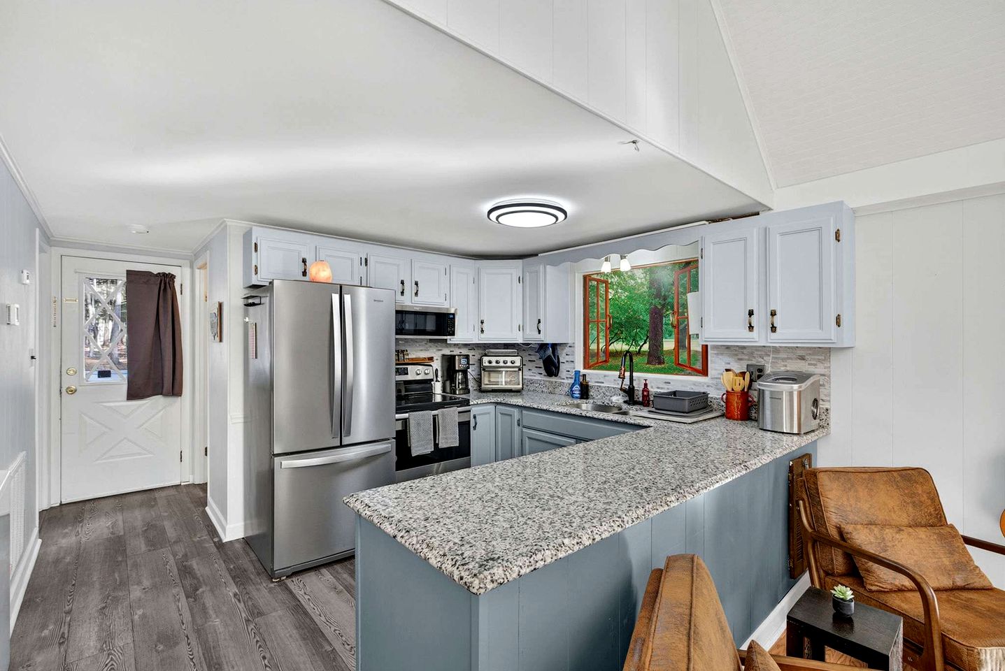 Modern Mountain Chalet with Stone Fireplace & Resort Amenities near Hedgesville, WV