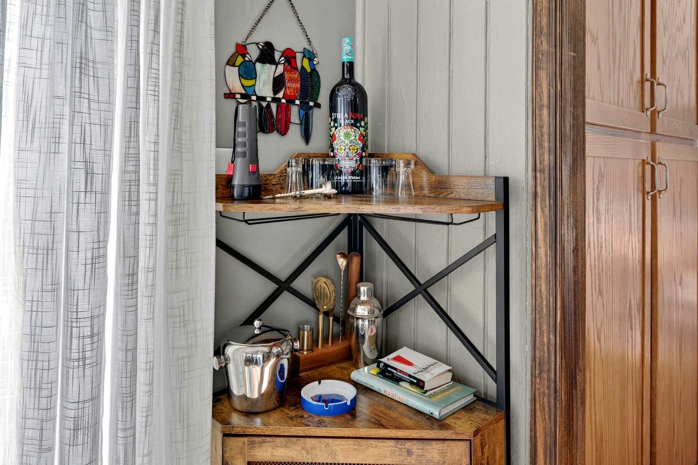 Modern Mountain Chalet with Stone Fireplace & Resort Amenities near Hedgesville, WV