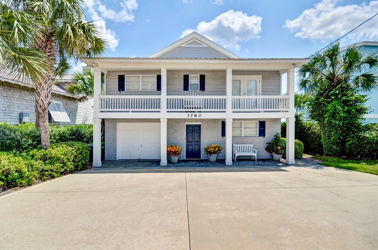 Luminous Beach House with Stunning Views in Fernandina Beach, Florida