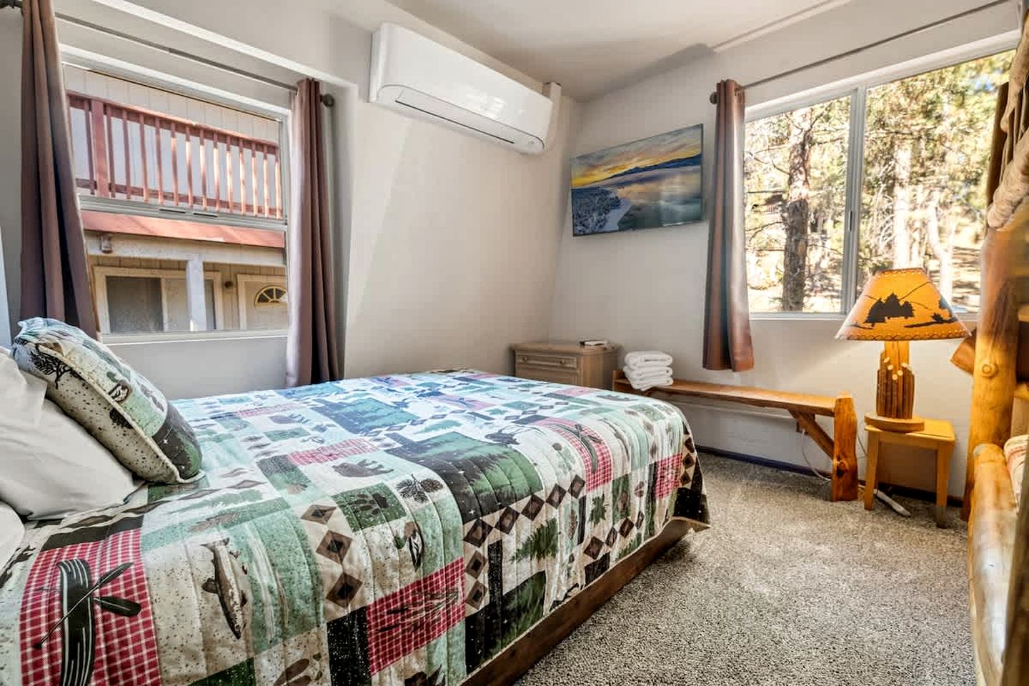 Dog-Friendly Rustic Cabin with Hot-Tub and Deck Great for Families in California